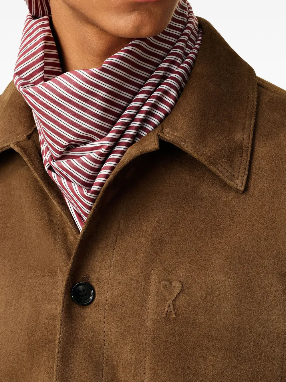 Image de la veste en cuir Ami de Coeur par Ami PARIS pour hommes - Saison Automne-Hiver 2025 - Vue du modèle 5