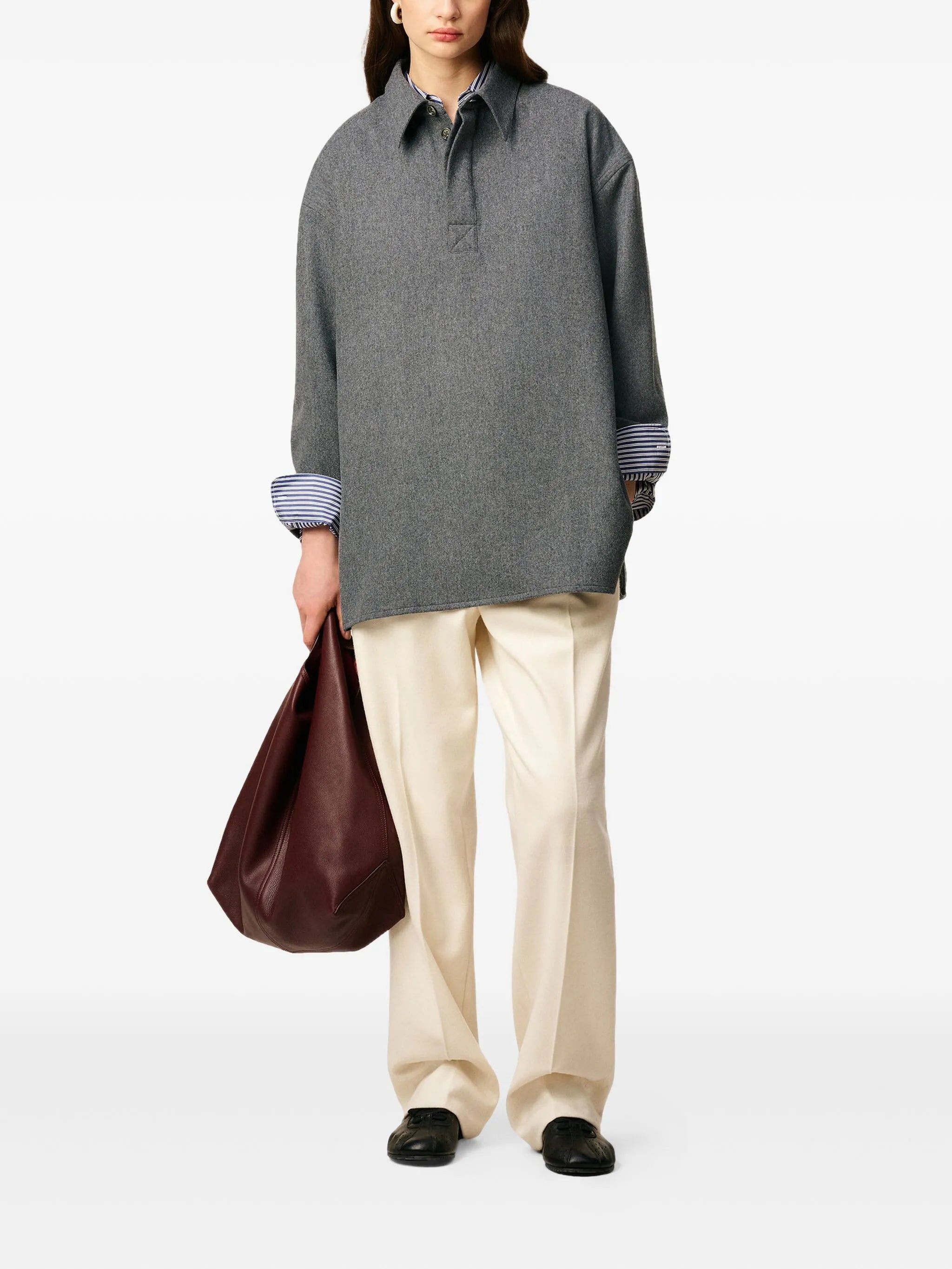 Image du polo AMI PARIS par Ami PARIS pour unisexe - Saison Automne-Hiver 2025 - Vue modèle 6