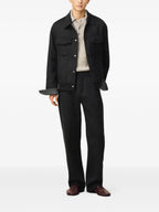 Image of La Veste Trucker by Ami PARIS for Unisex - Season Autumn-Winter 2025 - Model view 1