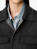 Image of La Veste Trucker by Ami PARIS for Unisex - Season Autumn-Winter 2025 - Model view 5