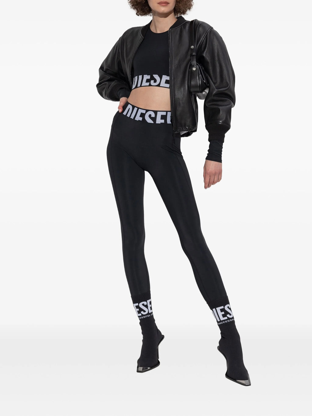 Image du legging Adeline-D-Pop Noir de Diesel pour femmes - Saison Printemps-Été 2026 - Vue du modèle 1