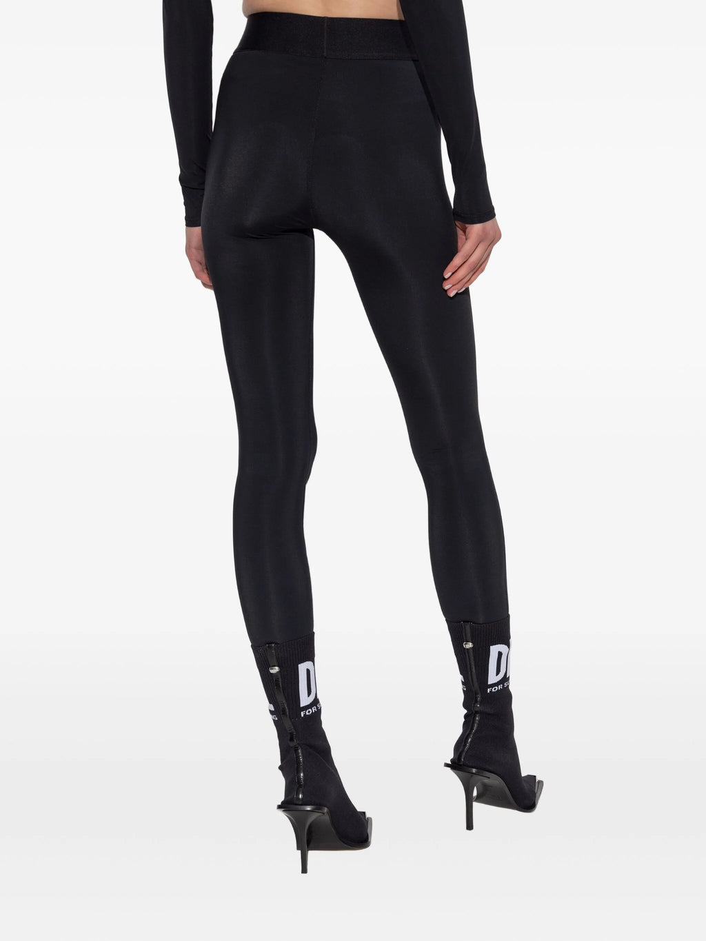 Image du legging Adeline-D-Pop Noir de Diesel pour femmes - Saison Printemps-Été 2026 - Vue du modèle 3