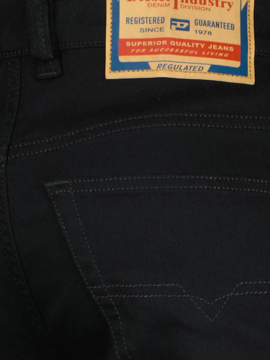 디젤 포맨의 장 D-빌 1993 이미지 - 2025년 가을-겨울 시즌 - 모델 보기 4