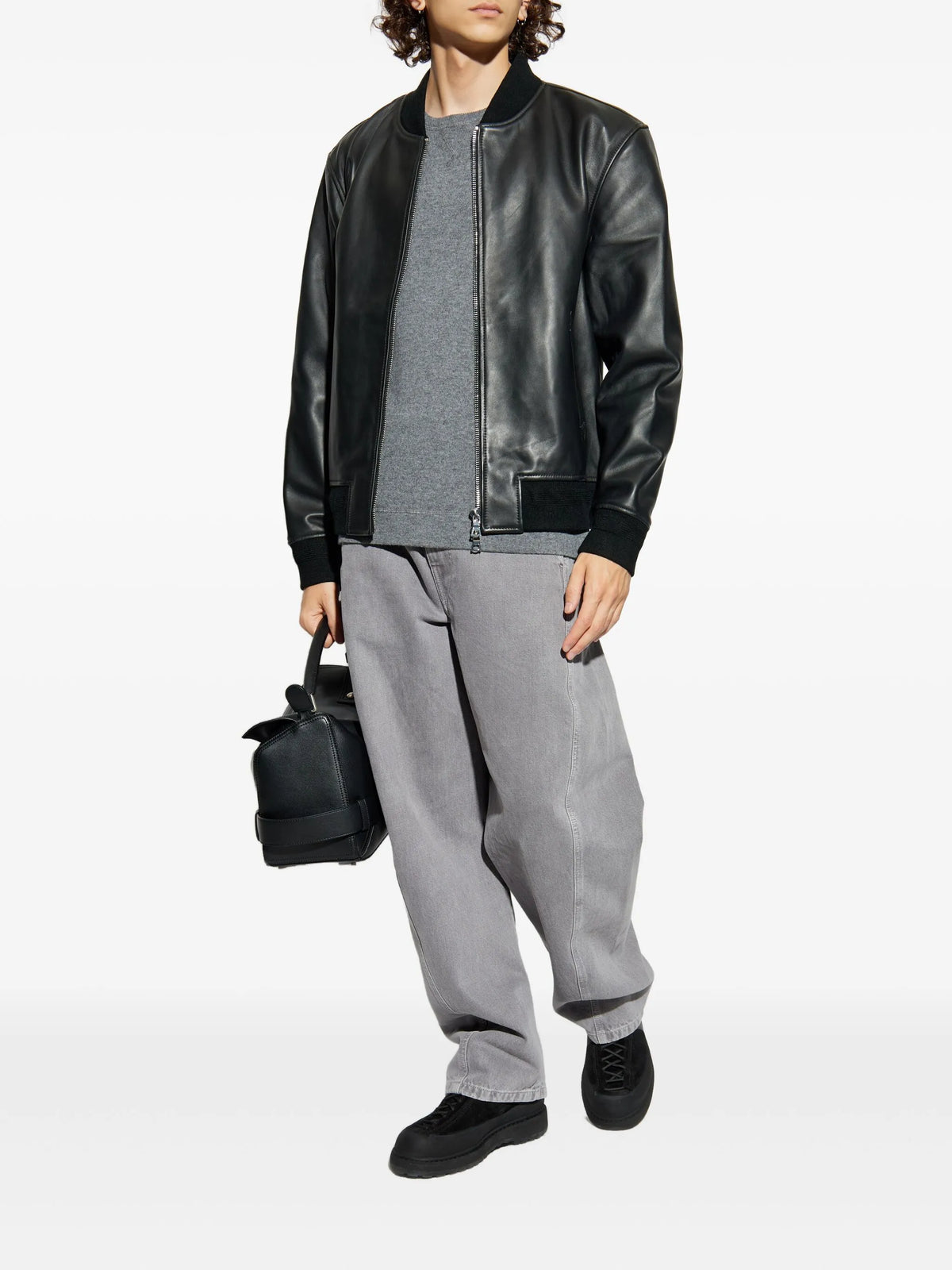Image of Grey Cashmere Sweater by Officine Générale for Unisex - Season Autumn-Winter 2026 - Model View 1