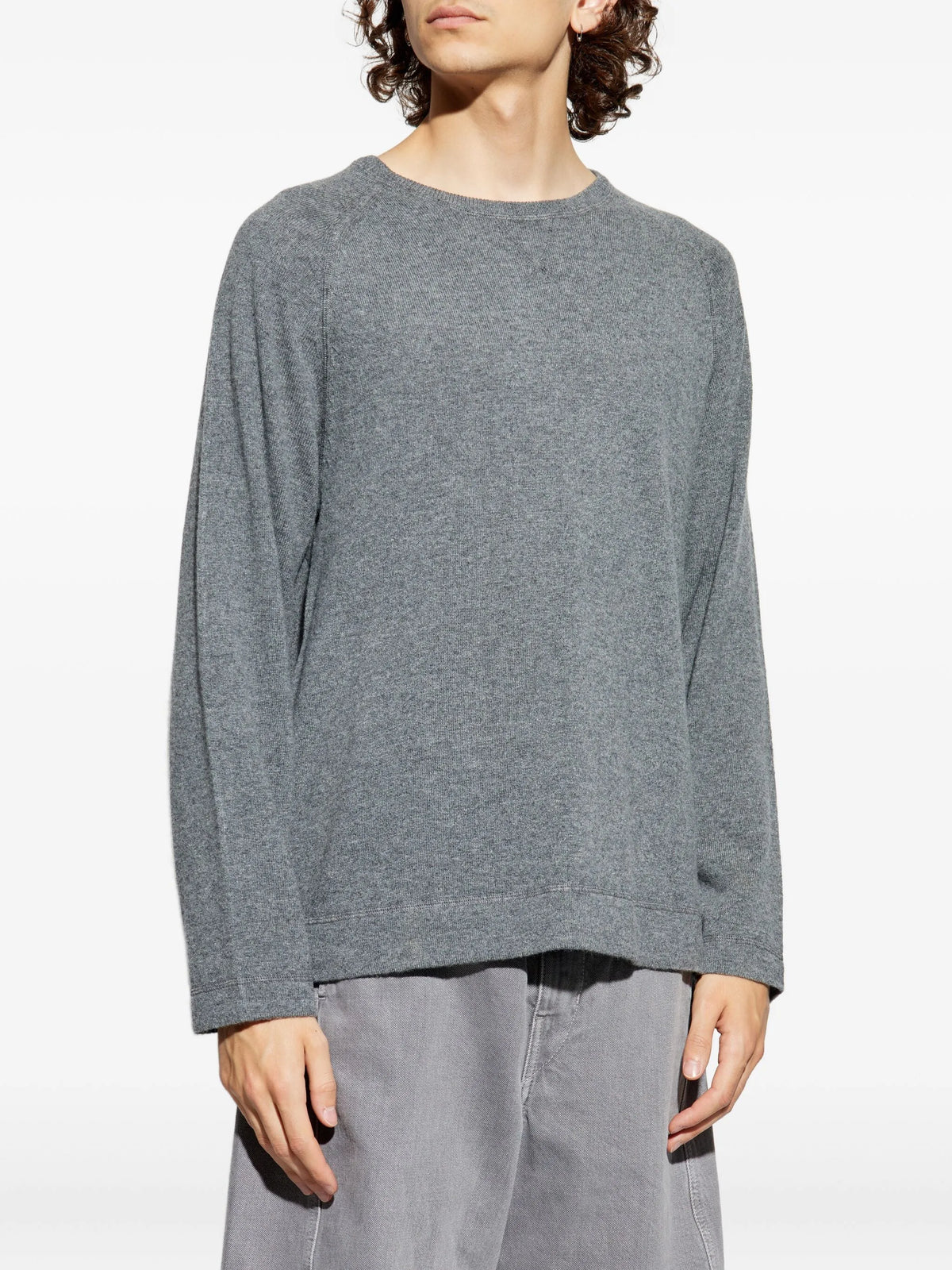 Image of Grey Cashmere Sweater by Officine Générale for Unisex - Season Autumn-Winter 2026 - Model View 2