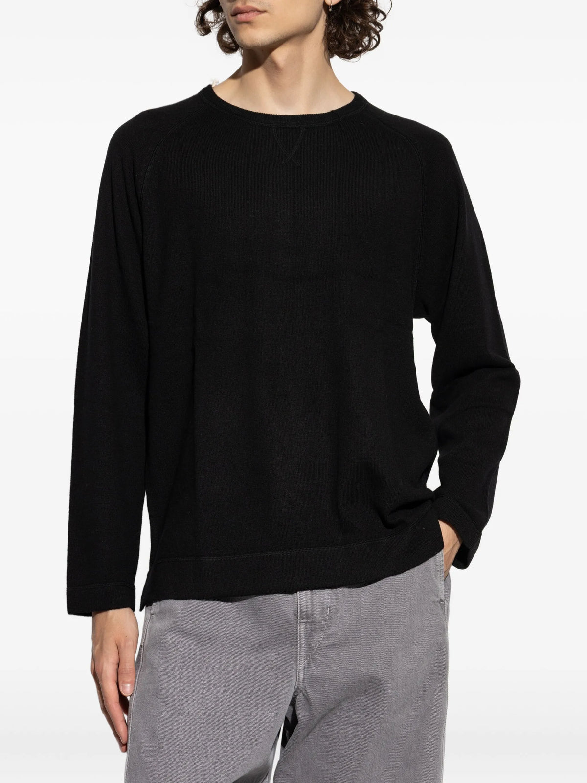 Image of Black Cashmere Sweater by Officine Générale for Unisex - Season Autumn-Winter 2026 - Model View 2
