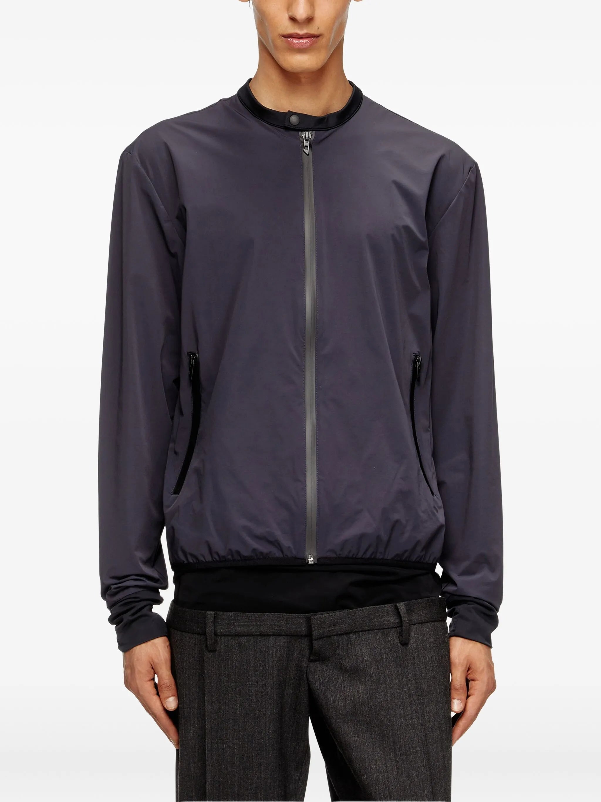 디젤의 J-Domnal-ny 재킷 이미지 - 남성용 - 2025년 가을-겨울 시즌 - 모델 보기 2