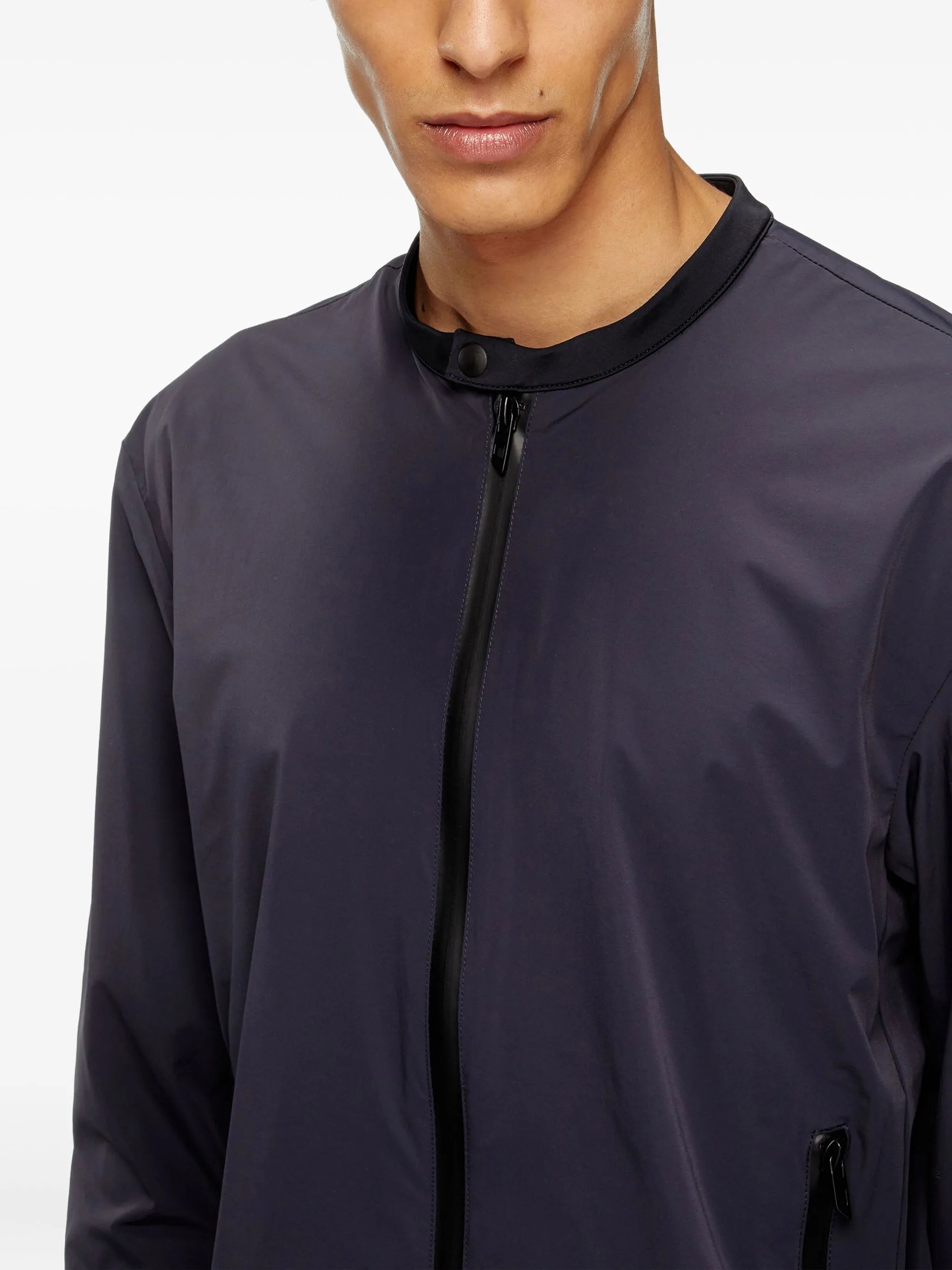 ディーゼルのJ-Domnal-nyジャケットの画像 - メンズ - 2025年秋冬シーズン - モデルビュー4