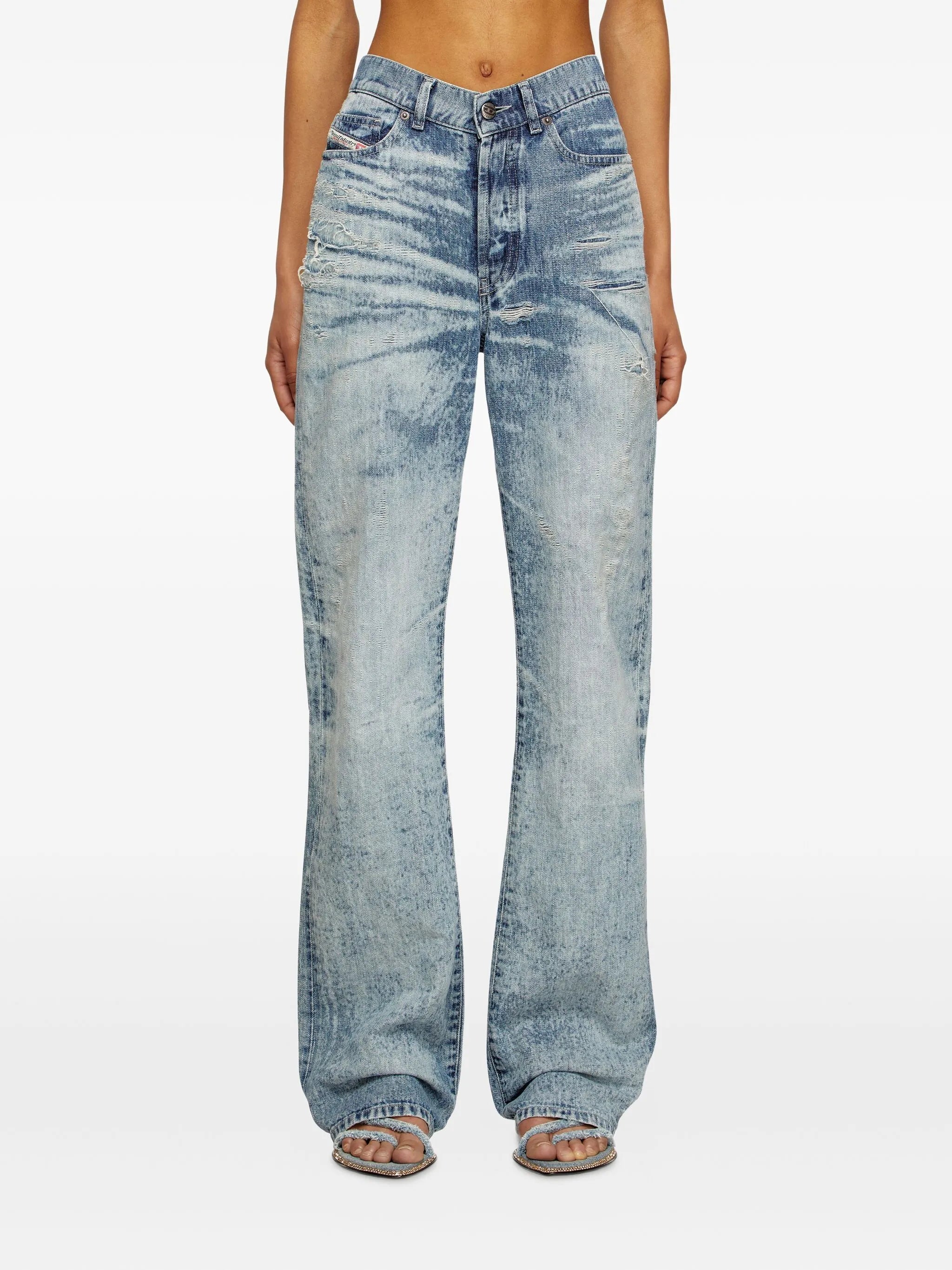 Image of D-Sent-Fsh Jean by Diesel for Women - Season Autumn-Winter 2025 - Model view 2