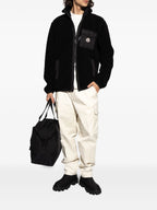 Imagem da Jaqueta Teddy Zip da Moncler para Homens - Temporada Outono-Inverno 2025 - Vista do Modelo 1