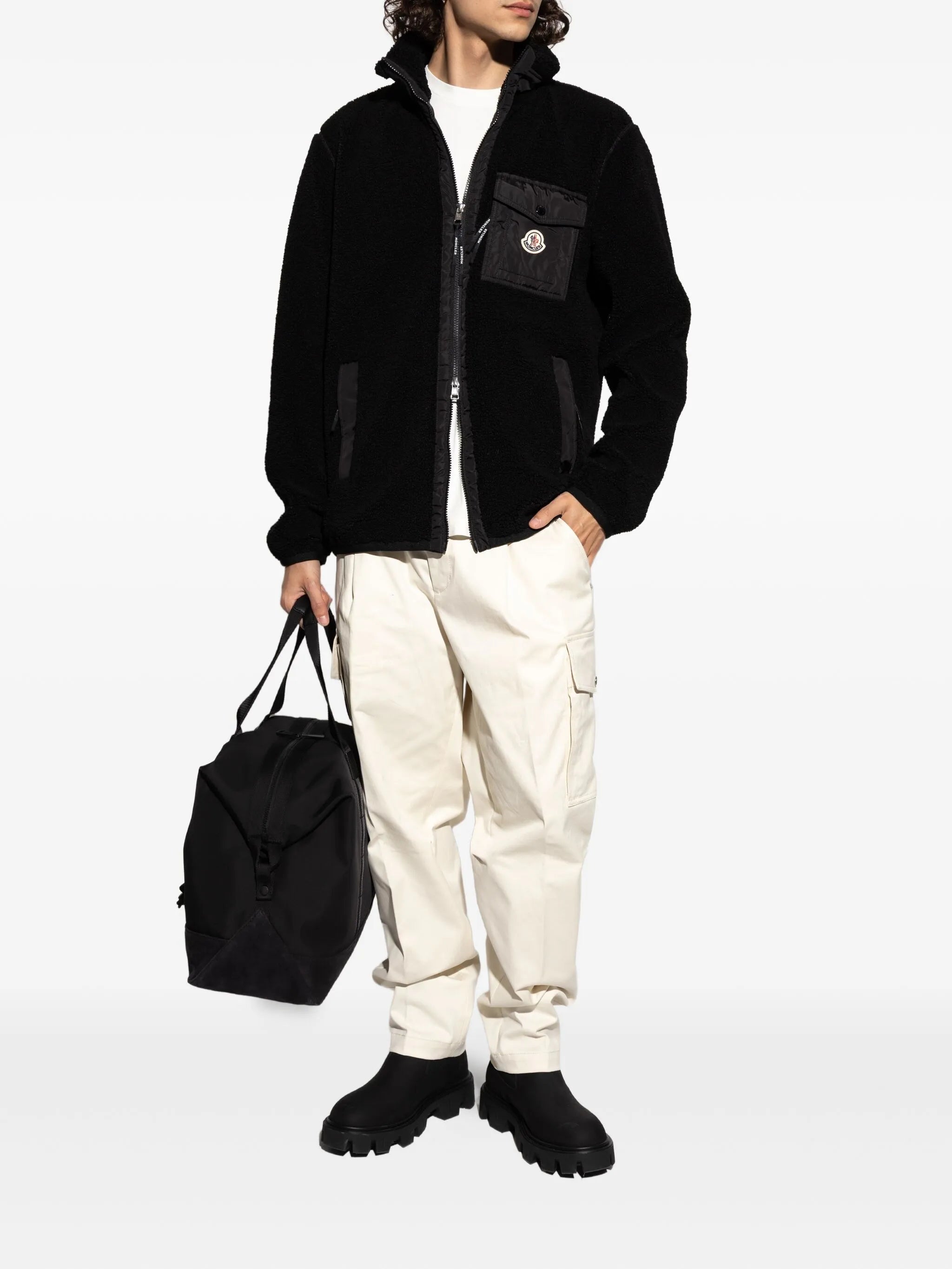 Imagem da Jaqueta Teddy Zip da Moncler para Homens - Temporada Outono-Inverno 2025 - Vista do Modelo 1