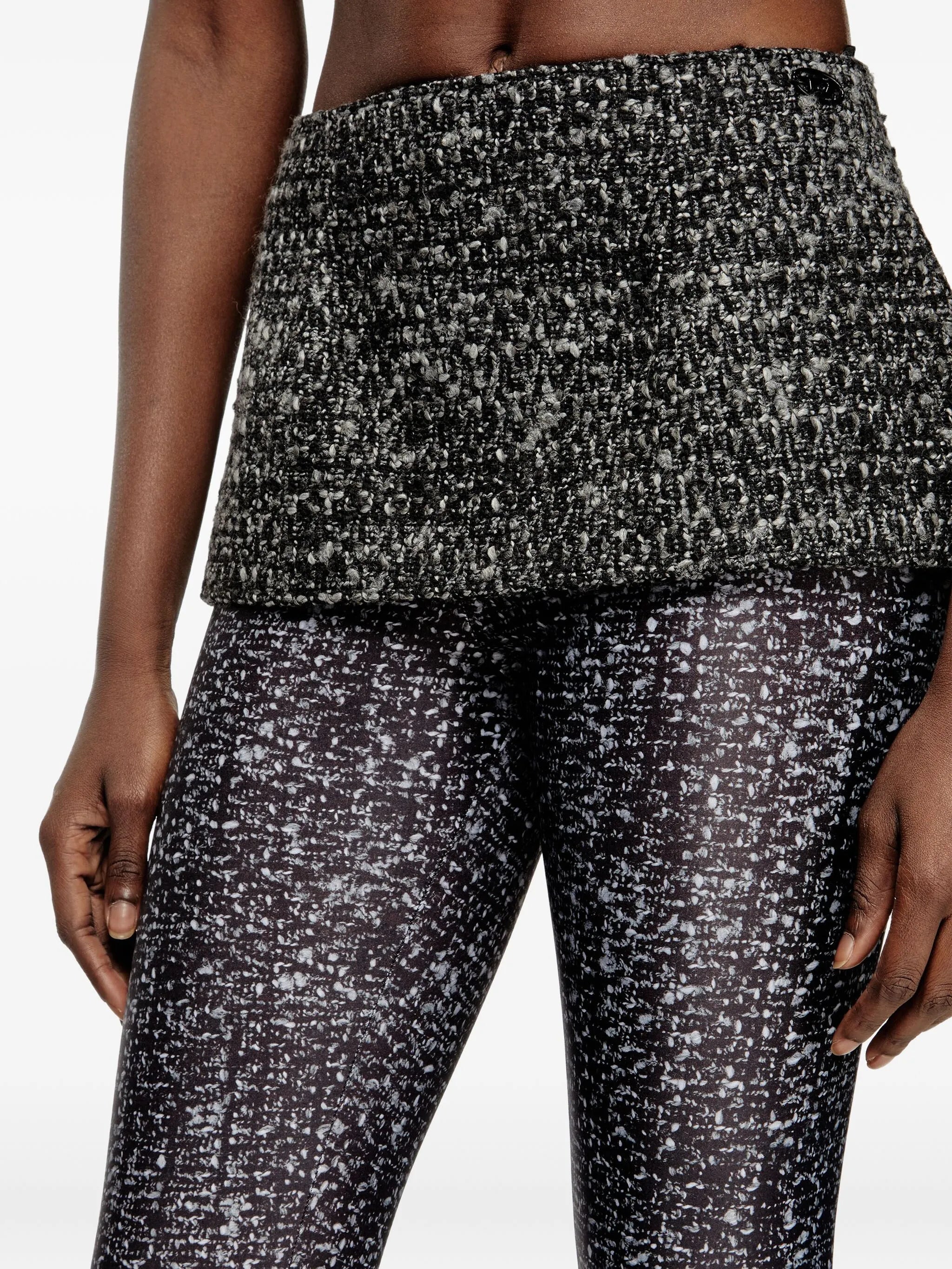 Image du P-Hour Skirt Leggings de Diesel pour femmes - Saison Automne-Hiver 2025 - Vue du modèle 4