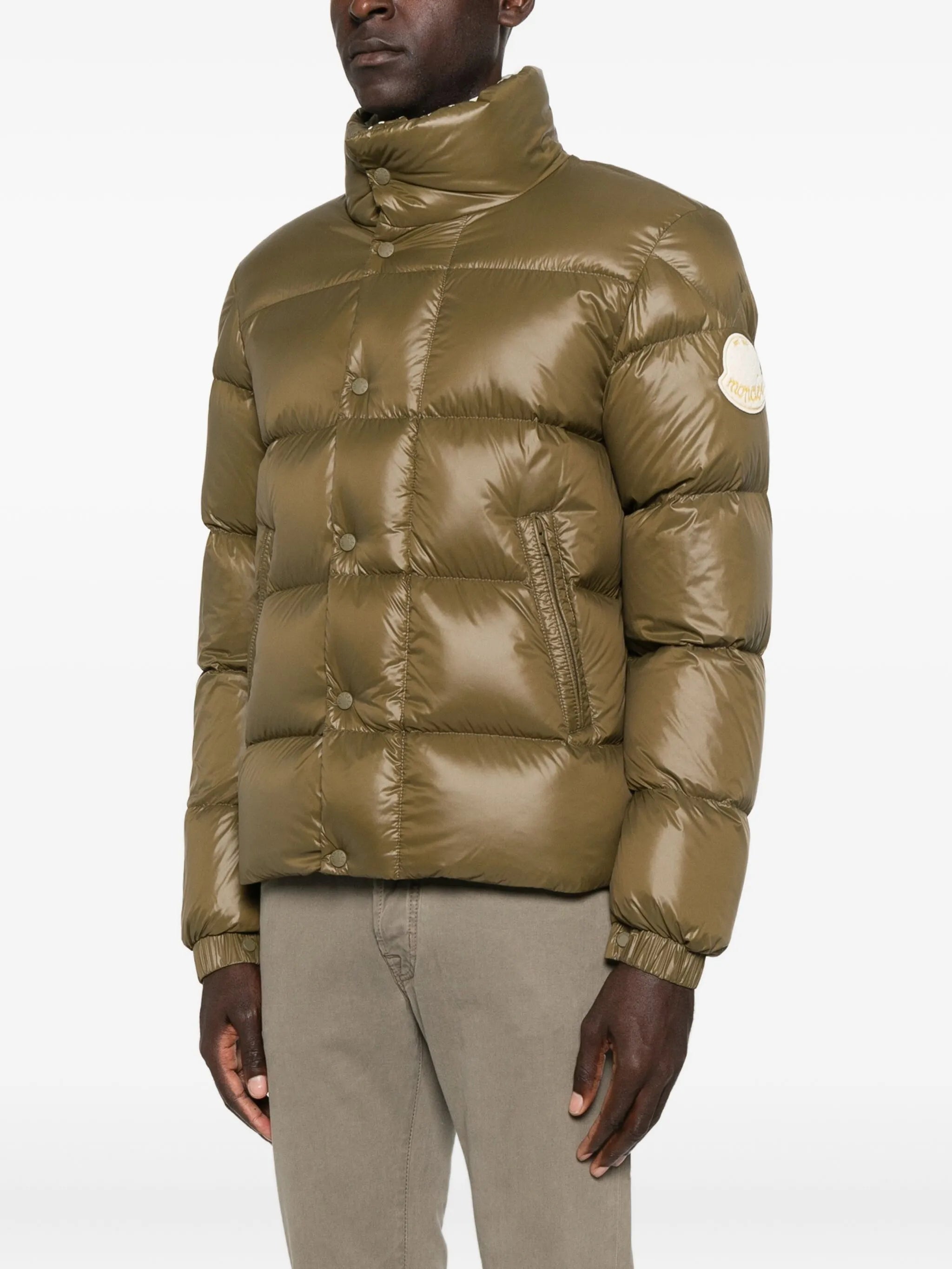 Image de la doudoune Tripiti de Moncler pour hommes - Saison Automne-Hiver 2025 - Vue modèle 2