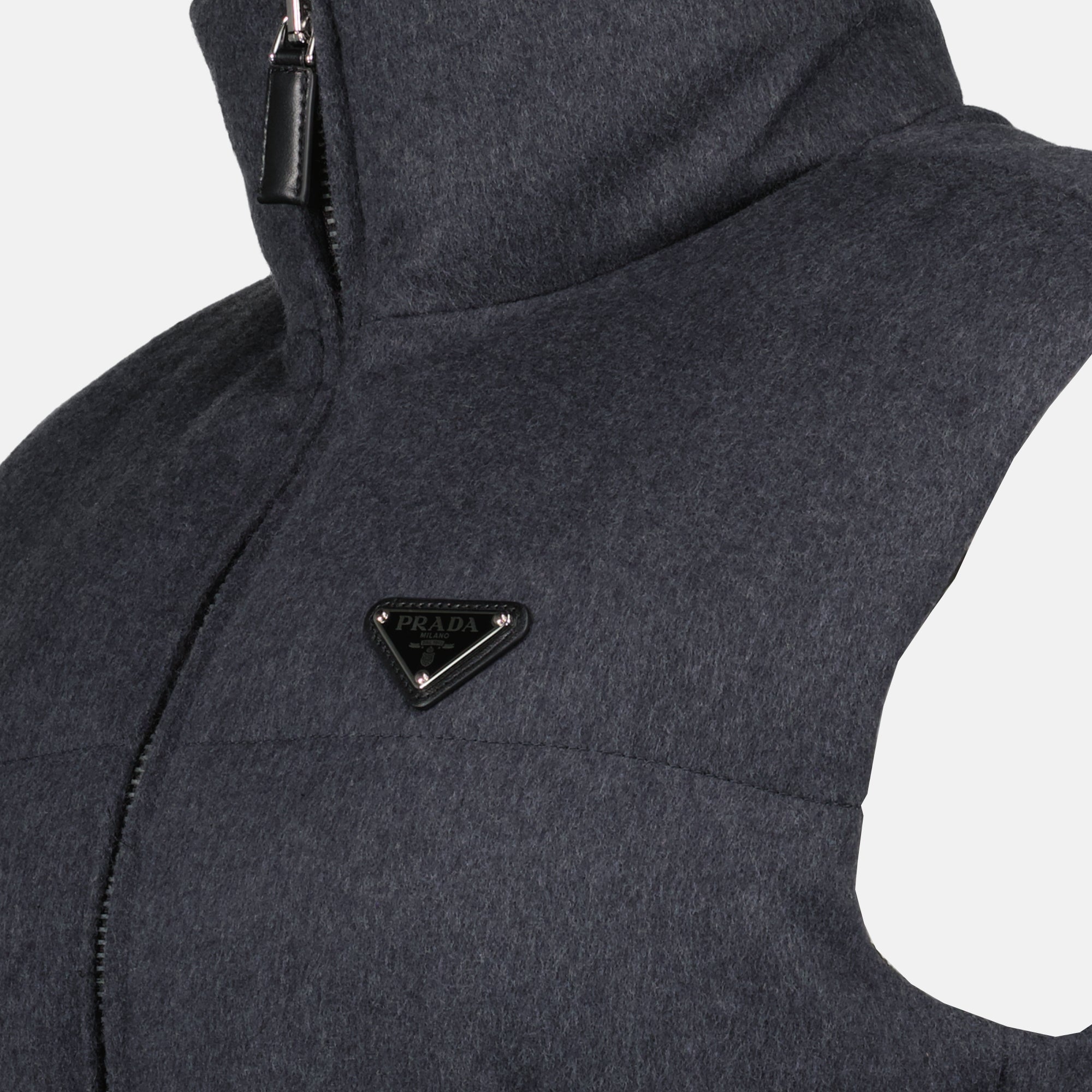 ウール・スリーブレス・ダウンジャケット