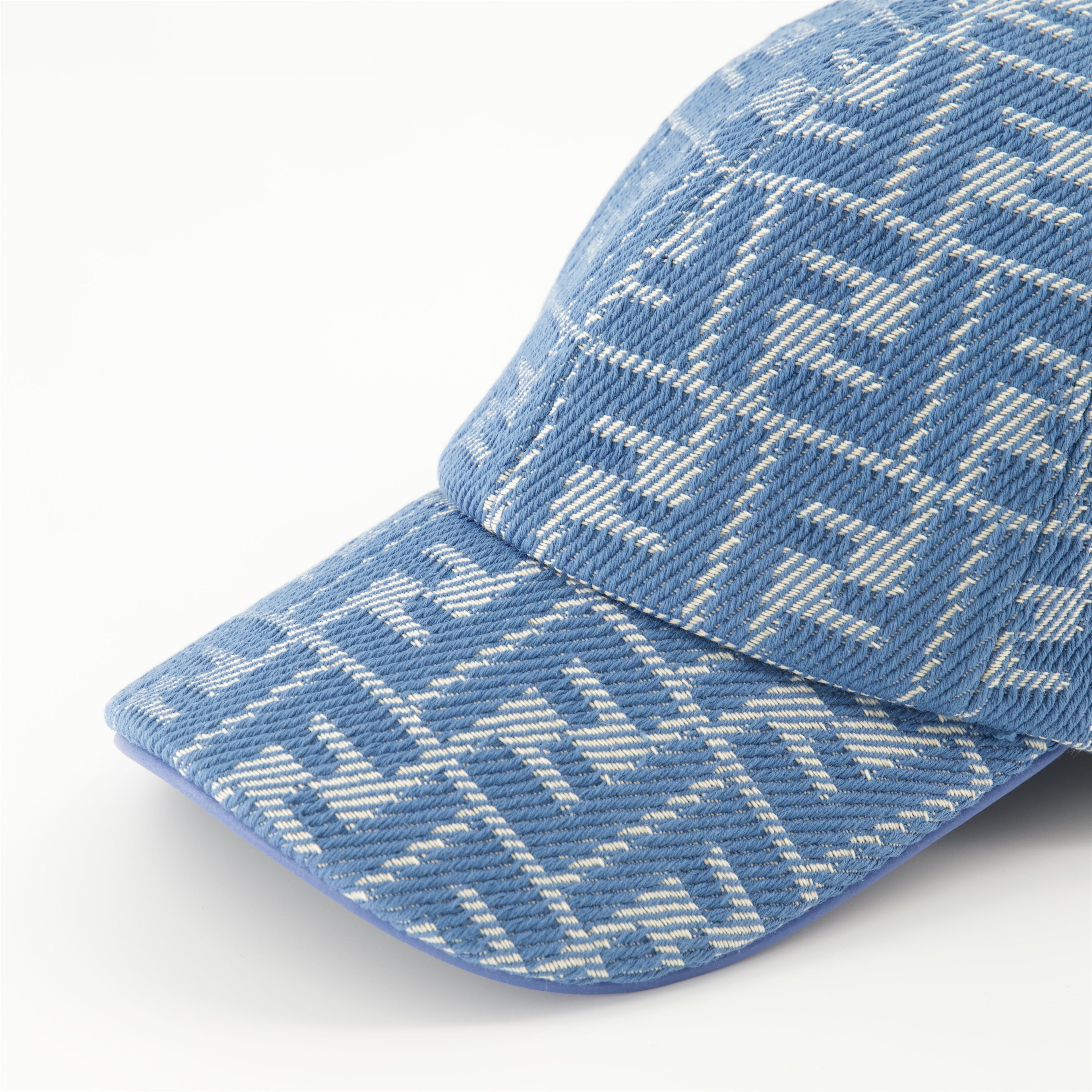 denim cap, Fendi, adjustable strap, logo print, casual accessory