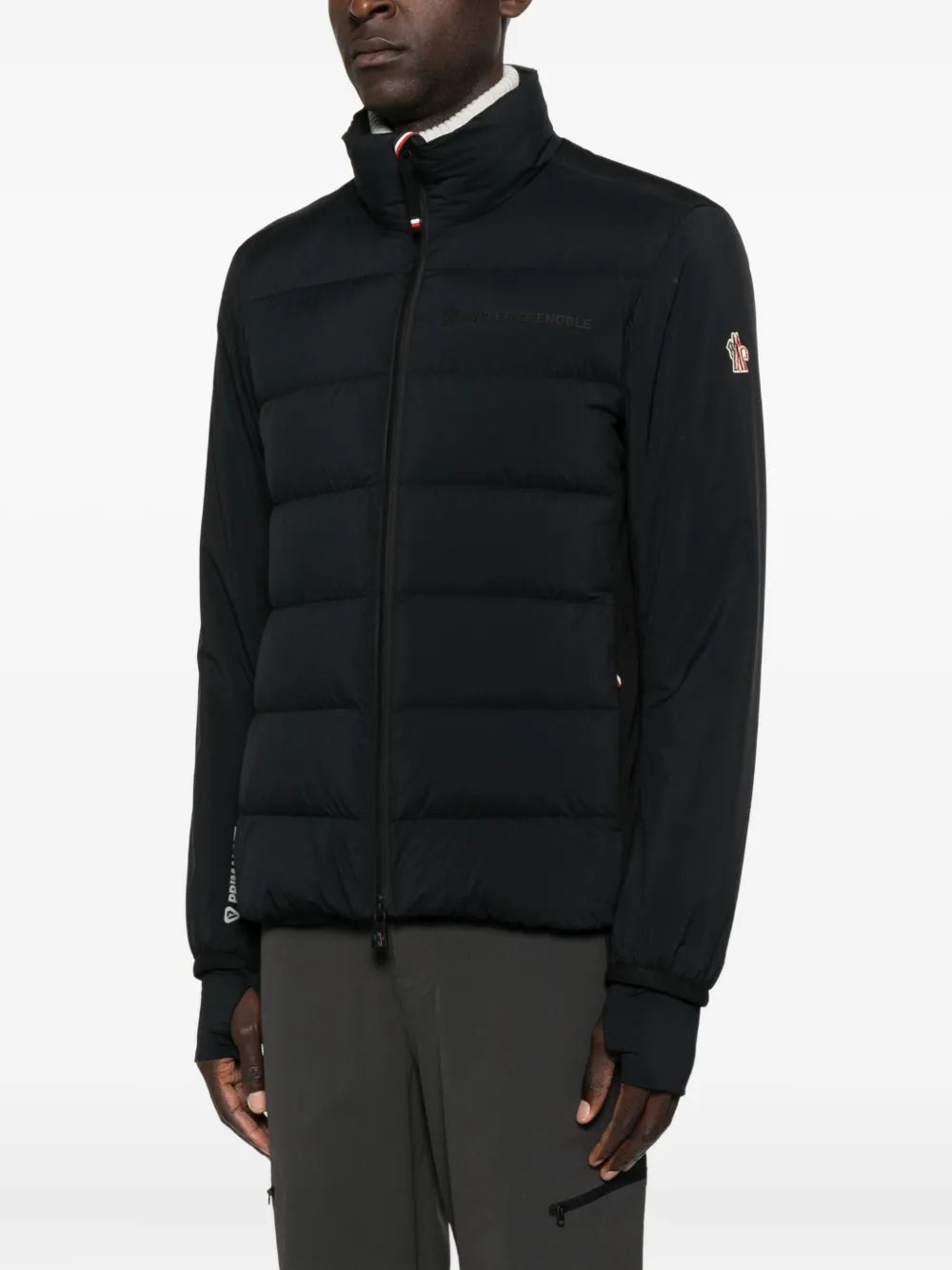 Imagen de la chaqueta Araripe de Moncler Grenoble para hombres - Temporada Otoño-Invierno 2025 - Vista del modelo 2