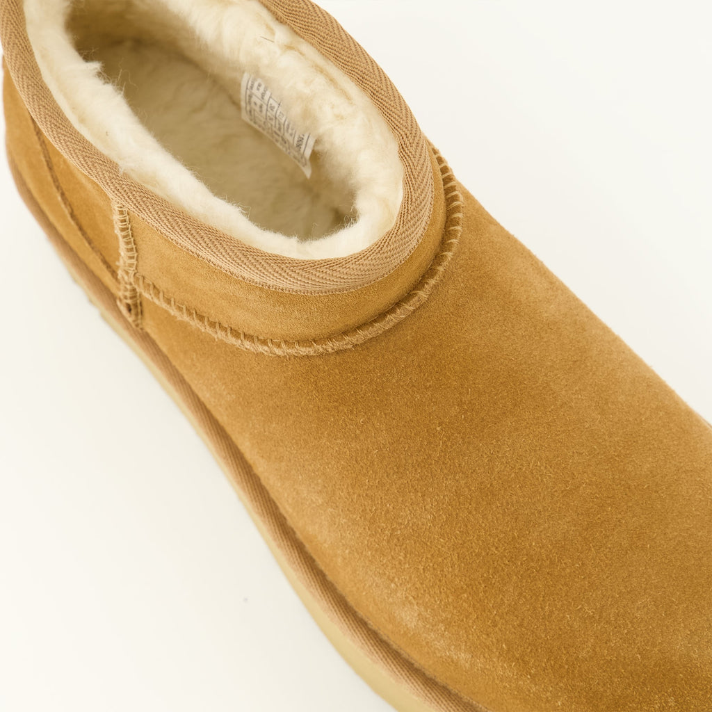 Classic Ultra Mini Platform 부츠
