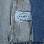 Immagine di una giacca in denim blu di Prada per donne - Stagione Primavera-Estate 2026 - Vista dettagliata 2