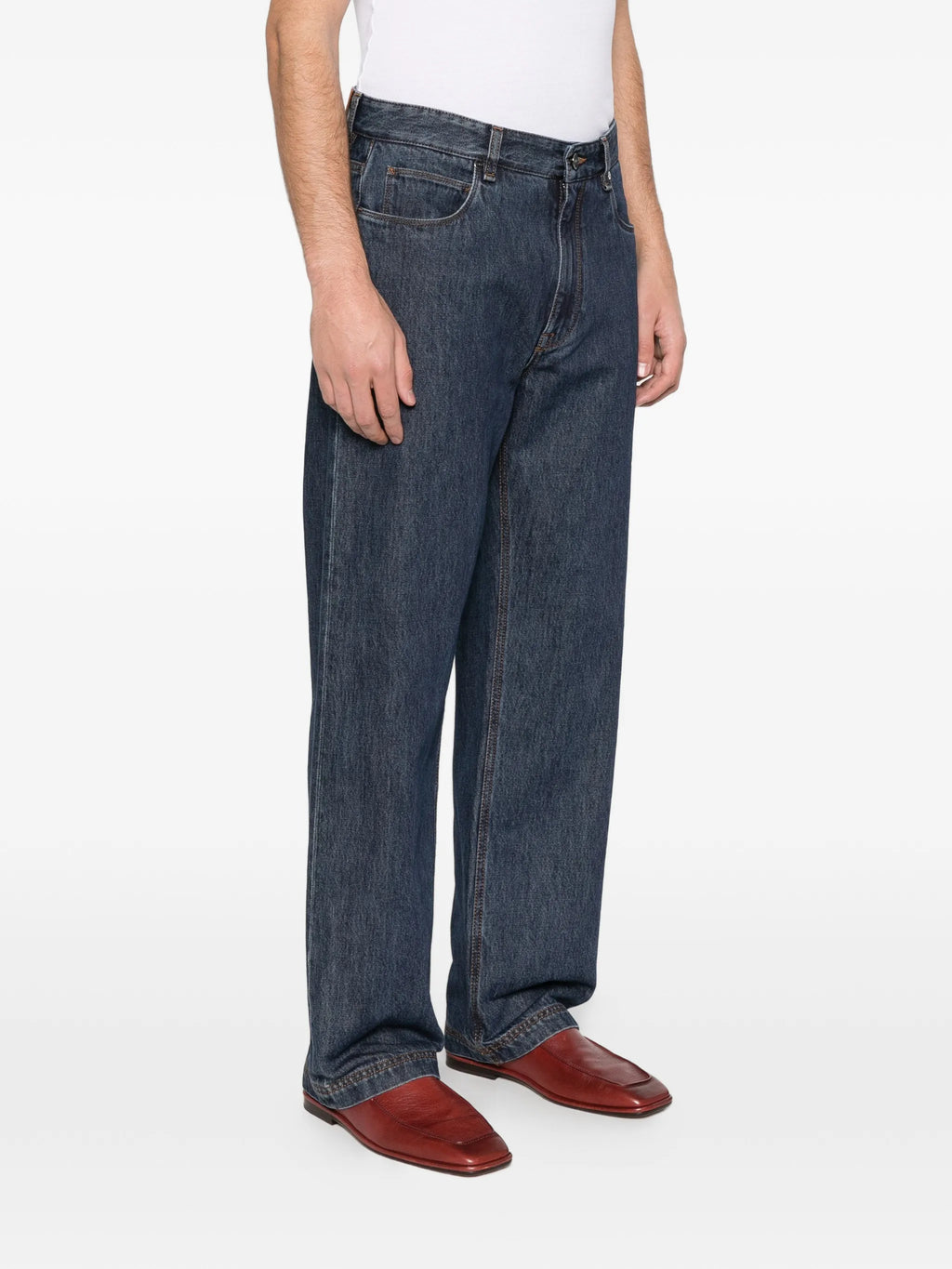 Imagen de Jean de Denim de Fendi para Hombre - Temporada Primavera-Verano 2026 - Vista del modelo 2