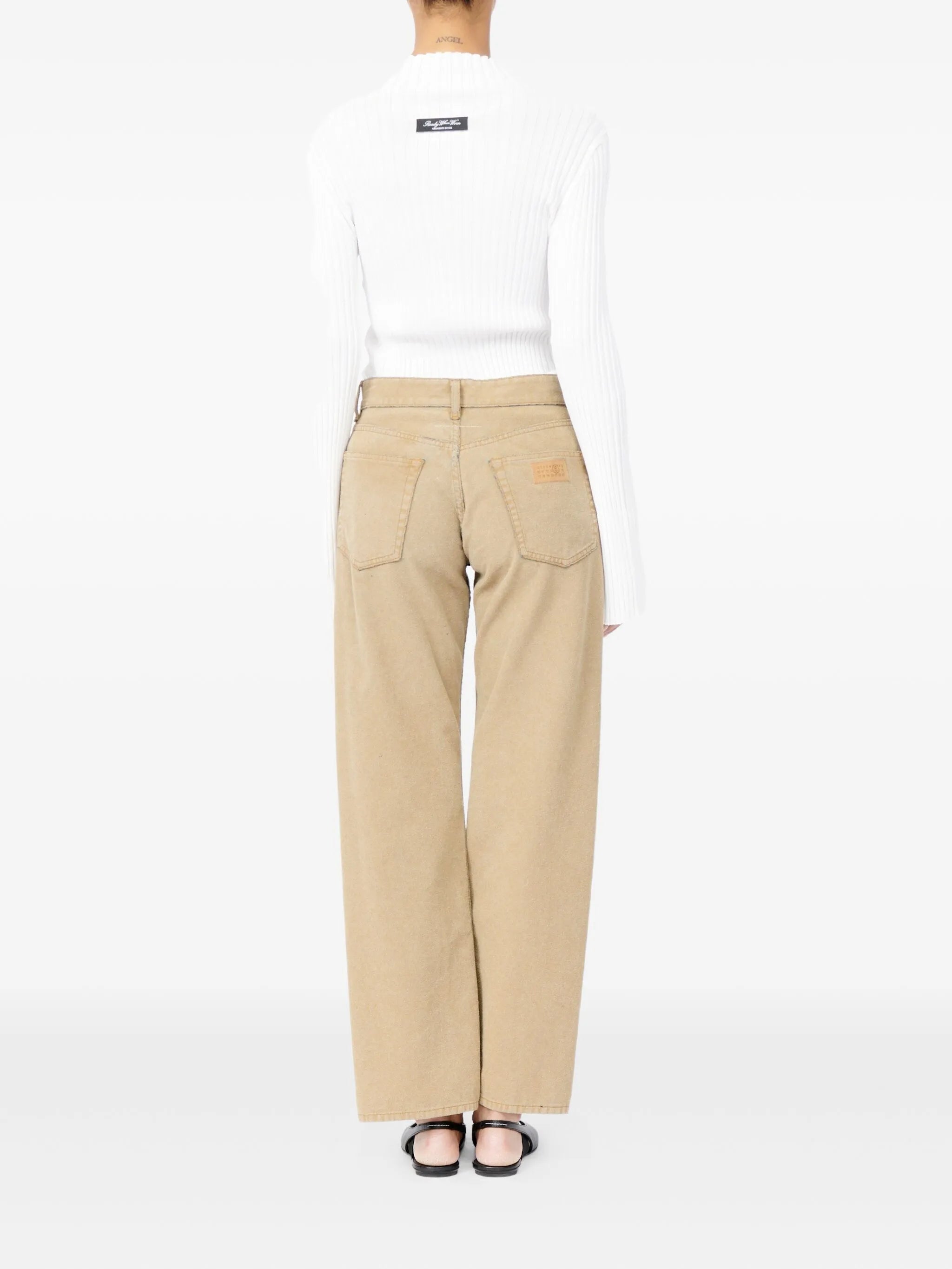 Image of Beige Wide-Leg Jeans by Mm6 for Women - Season Spring-Summer 2026 - Model view 3