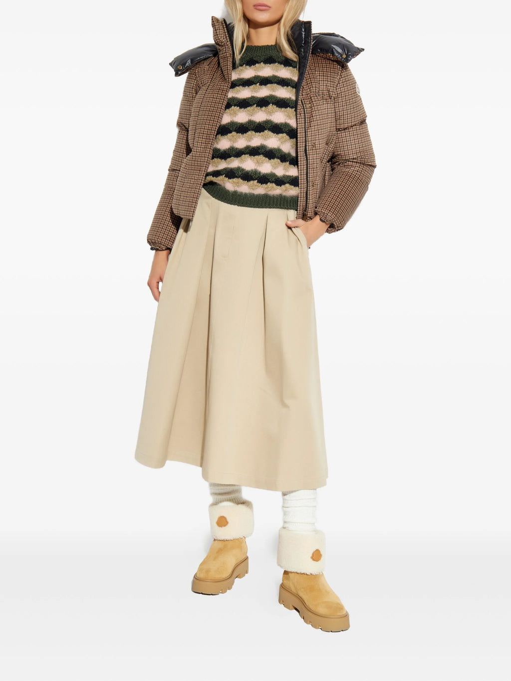 Imagen de la Doudoune Quierzy a Cuadros de Moncler - de Moncler para Mujeres - Temporada Otoño-Invierno 2025 - Vista del Modelo 1