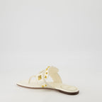 Bild von Plaster Caster Leder Sandalen von Valentino Garavani für Frauen - Saison Frühling-Sommer 2025 - Rückansicht rechts in drei Vierteln