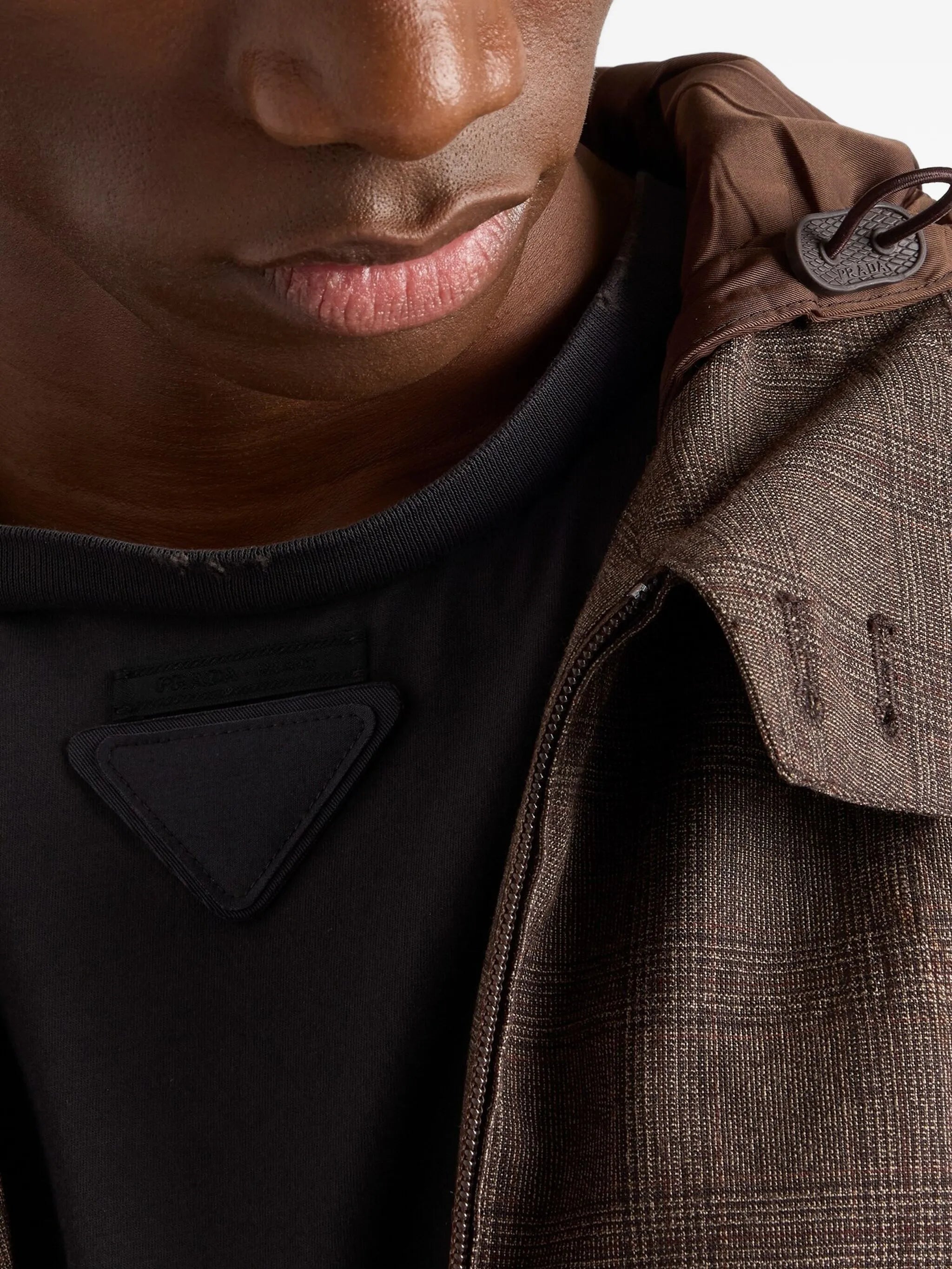 Bild der Prada Wollkarojacke von Prada für Herren - Saison Frühling-Sommer 2026 - Modelansicht 4