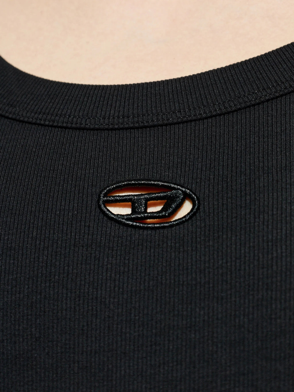 Immagine del canottiera T-Wife-Dco di Diesel per uomini - Stagione Primavera-Estate 2026 - Vista modello 4