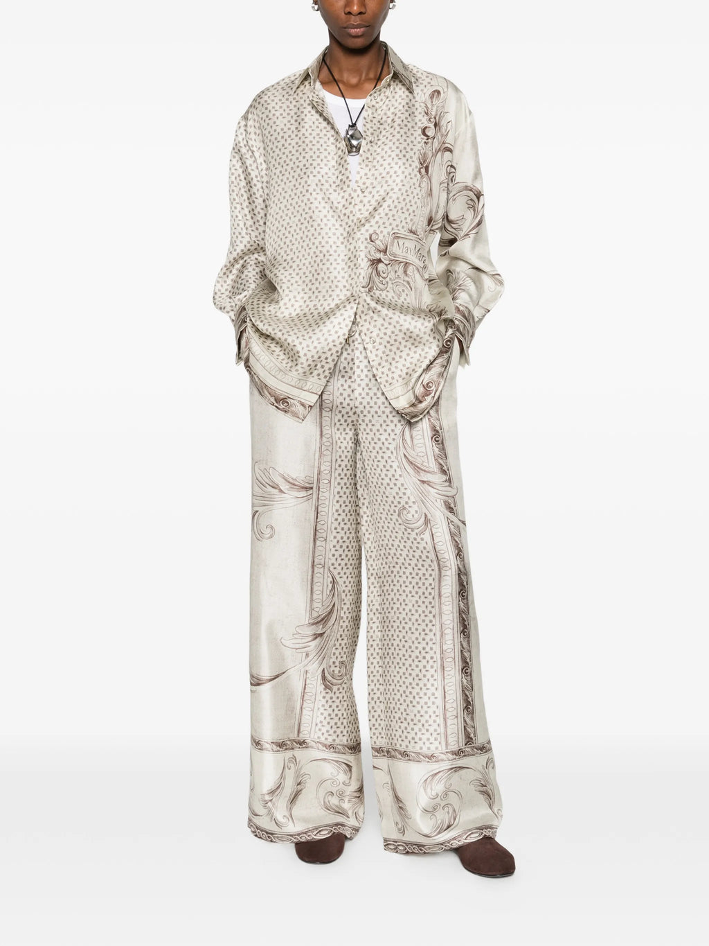 Immagine della camicia lunga beige stampata di Max Mara per donne - Stagione Primavera-Estate 2026 - Vista modello 1