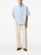 Ami PARIS의 남성용 Boxy Shirt Ami de Coeur Blue - 2026 봄-여름 시즌 - 모델 보기 1 이미지