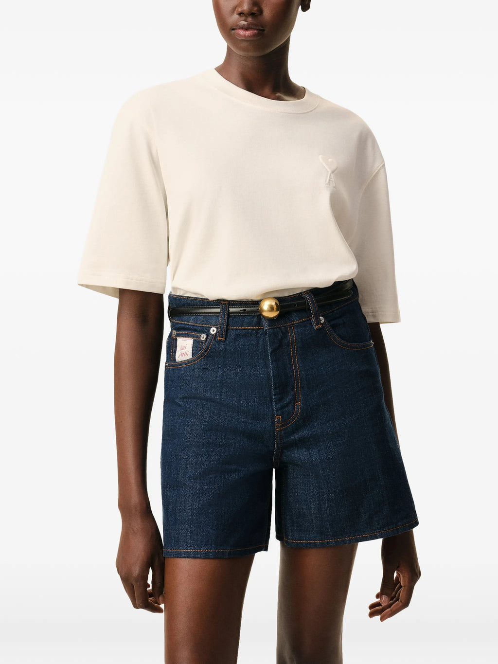 Image of Ami Paris White Cotton T-Shirt by Ami PARIS for Unisex - Season Spring-Summer 2026 - Model View 1
