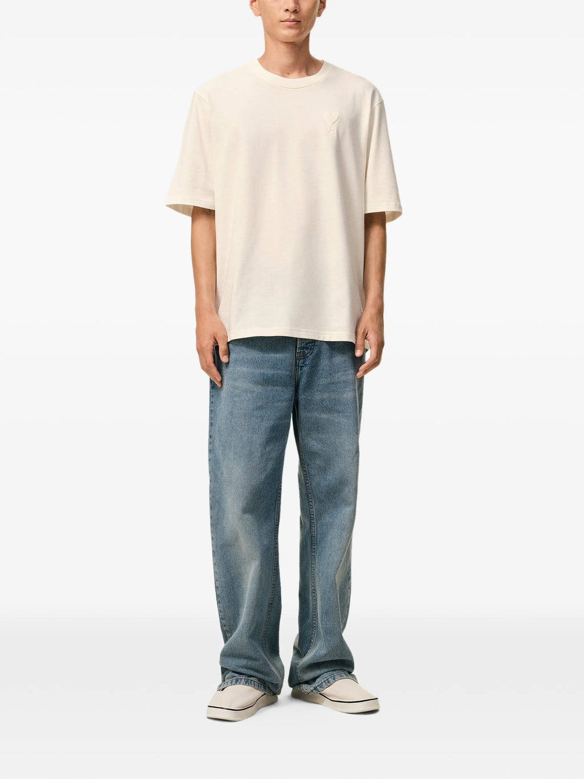 Image of Ami Paris White Cotton T-Shirt by Ami PARIS for Unisex - Season Spring-Summer 2026 - Model View 2