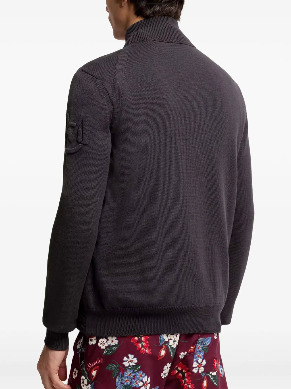 Bilde av marineblå bi-material cardigan fra Moncler for menn - Sesong Vår-Sommer 2026 - Modellvisning 3