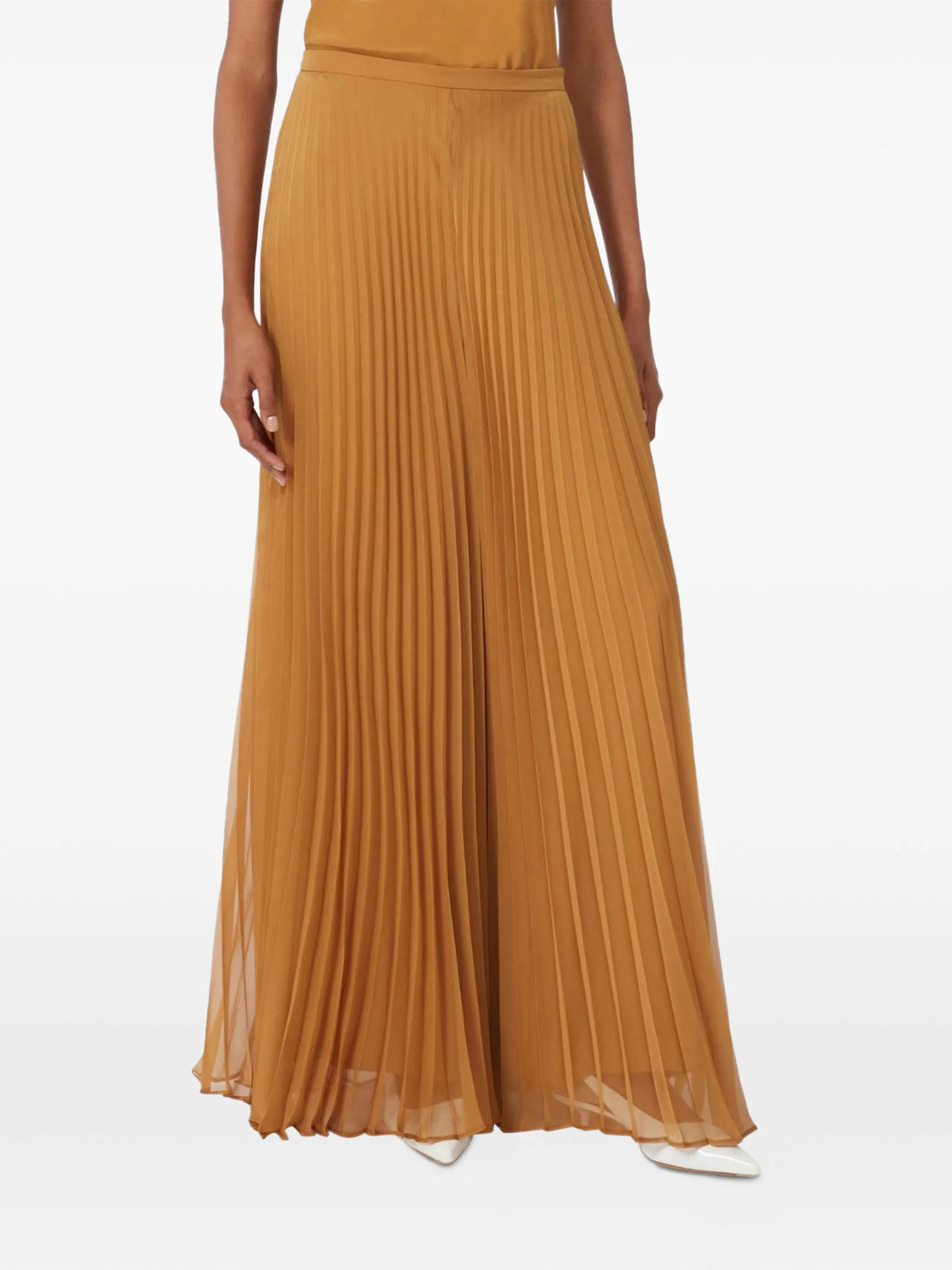 Image of Brown Pleated Pants by Max Mara for Women - Season Spring-Summer 2026 - Model View 2