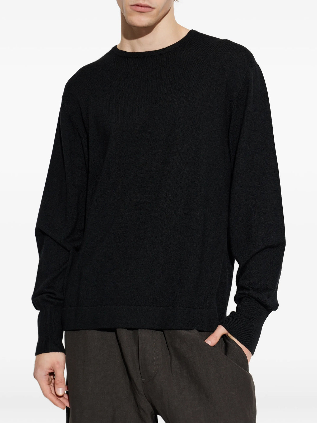 Image of Black Wool Sweater by Officine Générale for Unisex - Season Autumn-Winter 2026 - Model View 2