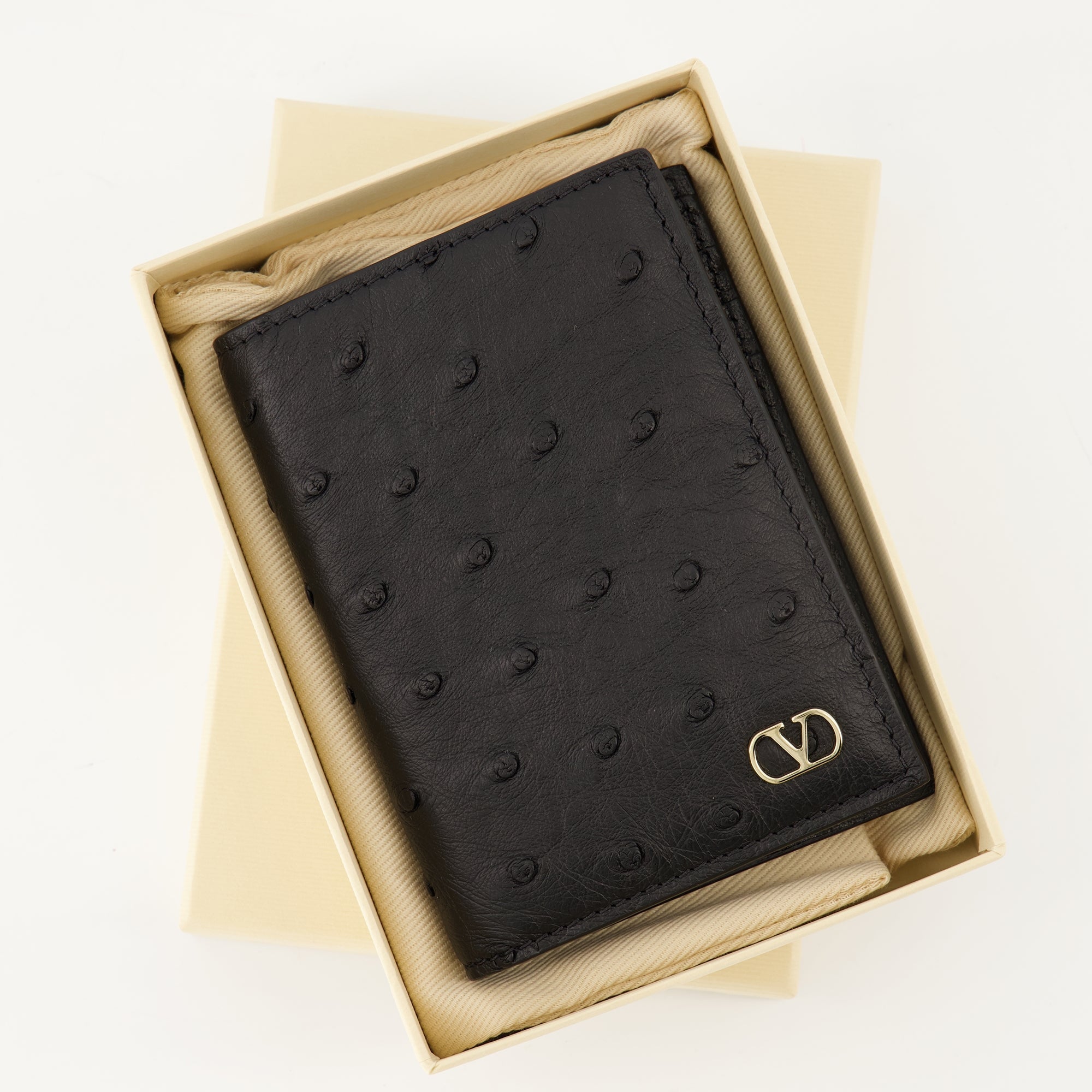 valentino garavani black leather card holder we in style valentino garavani men 15434694197628