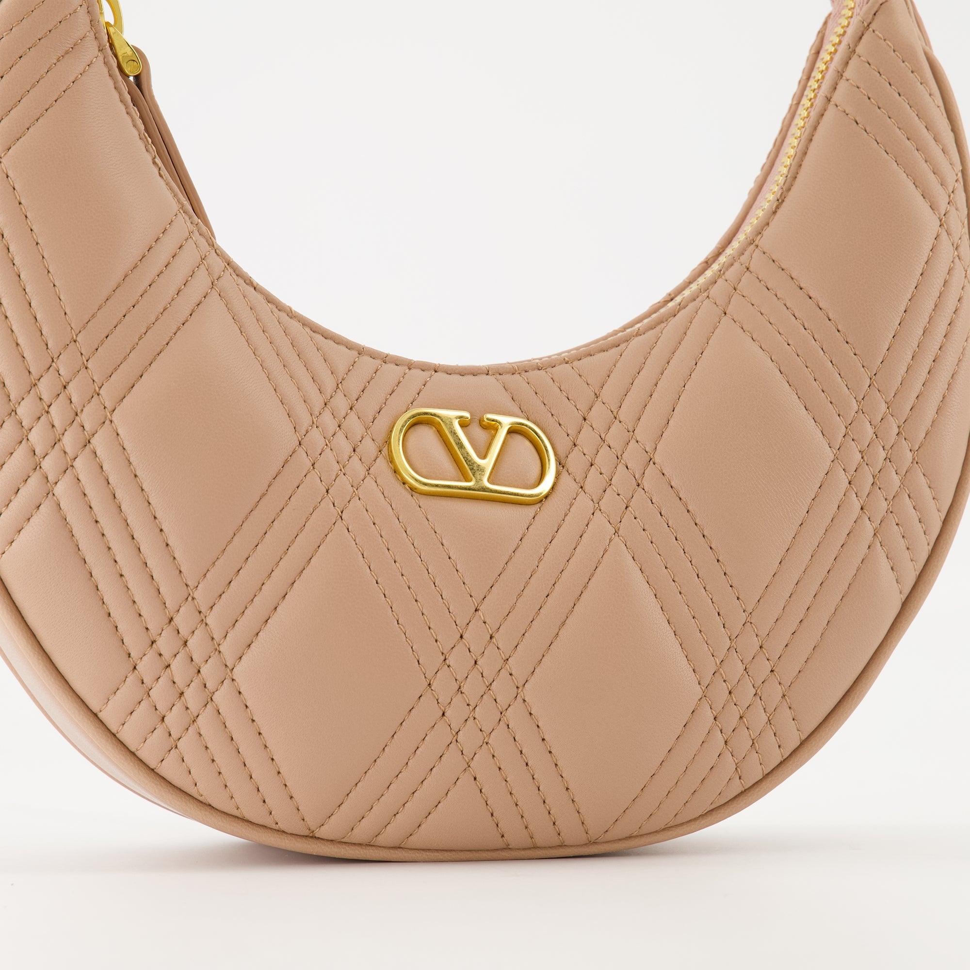 Valentino Hobo Quiltie 67, quilted leather bag, adjustable shoulder strap, zip closure handbag, designer accessories