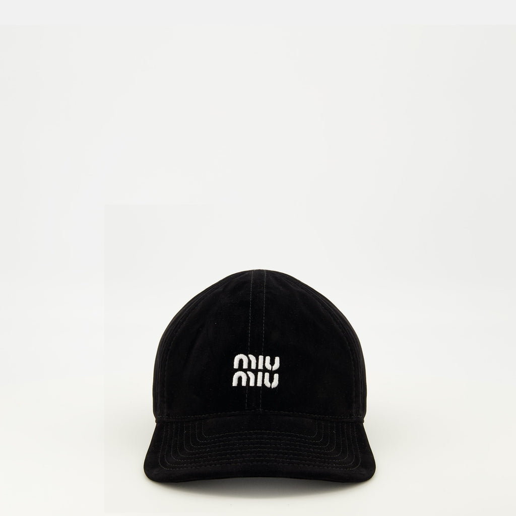 black velvet cap, Miu Miu accessories, adjustable cap, Spring-Summer 2026, velvet fashion
