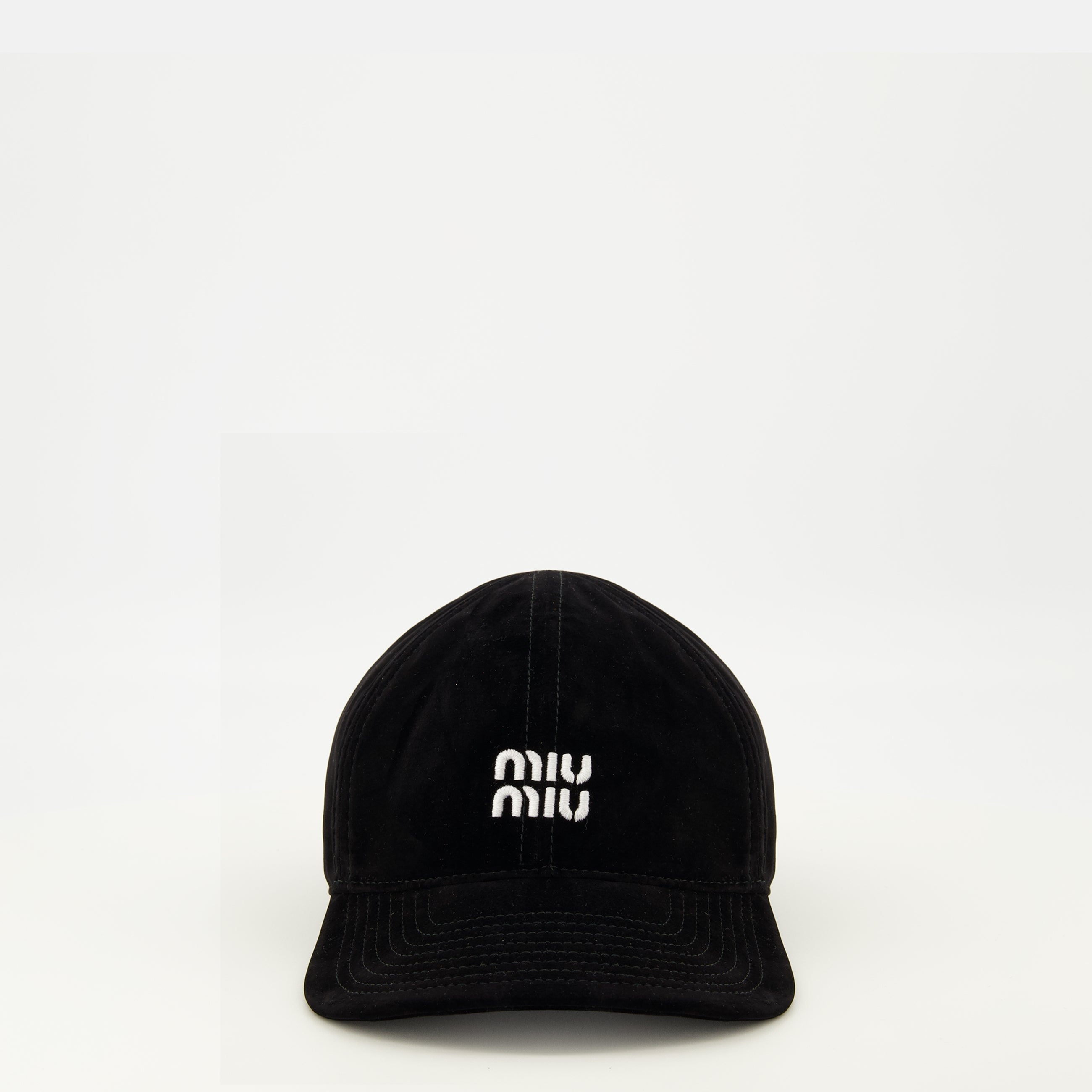 black velvet cap, Miu Miu accessories, adjustable cap, Spring-Summer 2026, velvet fashion