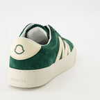 Image des baskets Monaco en velours vert de Moncler pour hommes - Saison Printemps-Été 2025 - Vue arrière