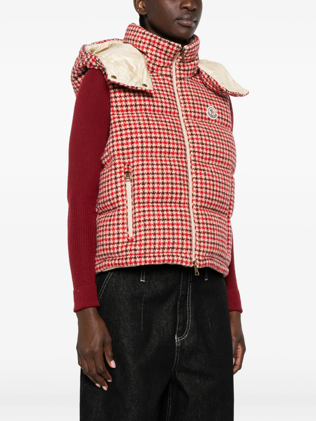 Image of Doudoune Sans Manches Niverolles Pied-de-Poule by Moncler for Women - Season Autumn-Winter 2026 - Model View 2