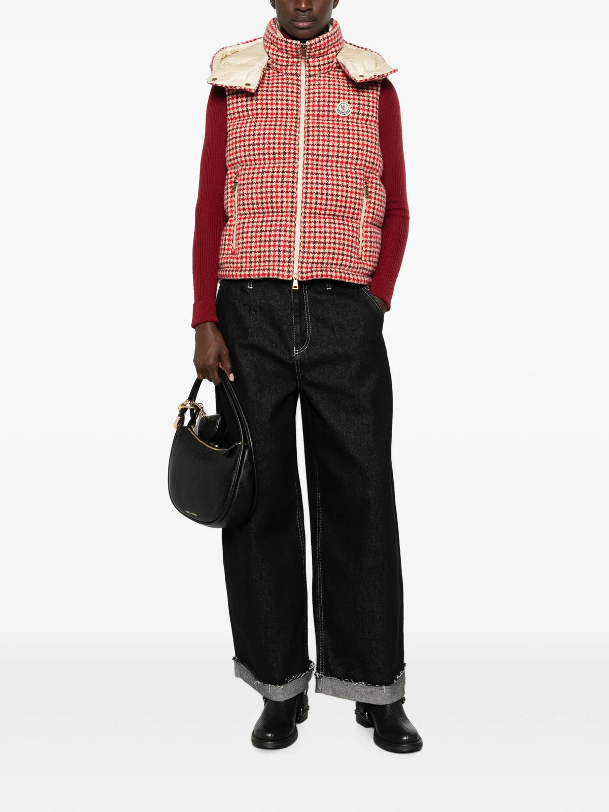 Image of Doudoune Sans Manches Niverolles Pied-de-Poule by Moncler for Women - Season Autumn-Winter 2026 - Model View 1