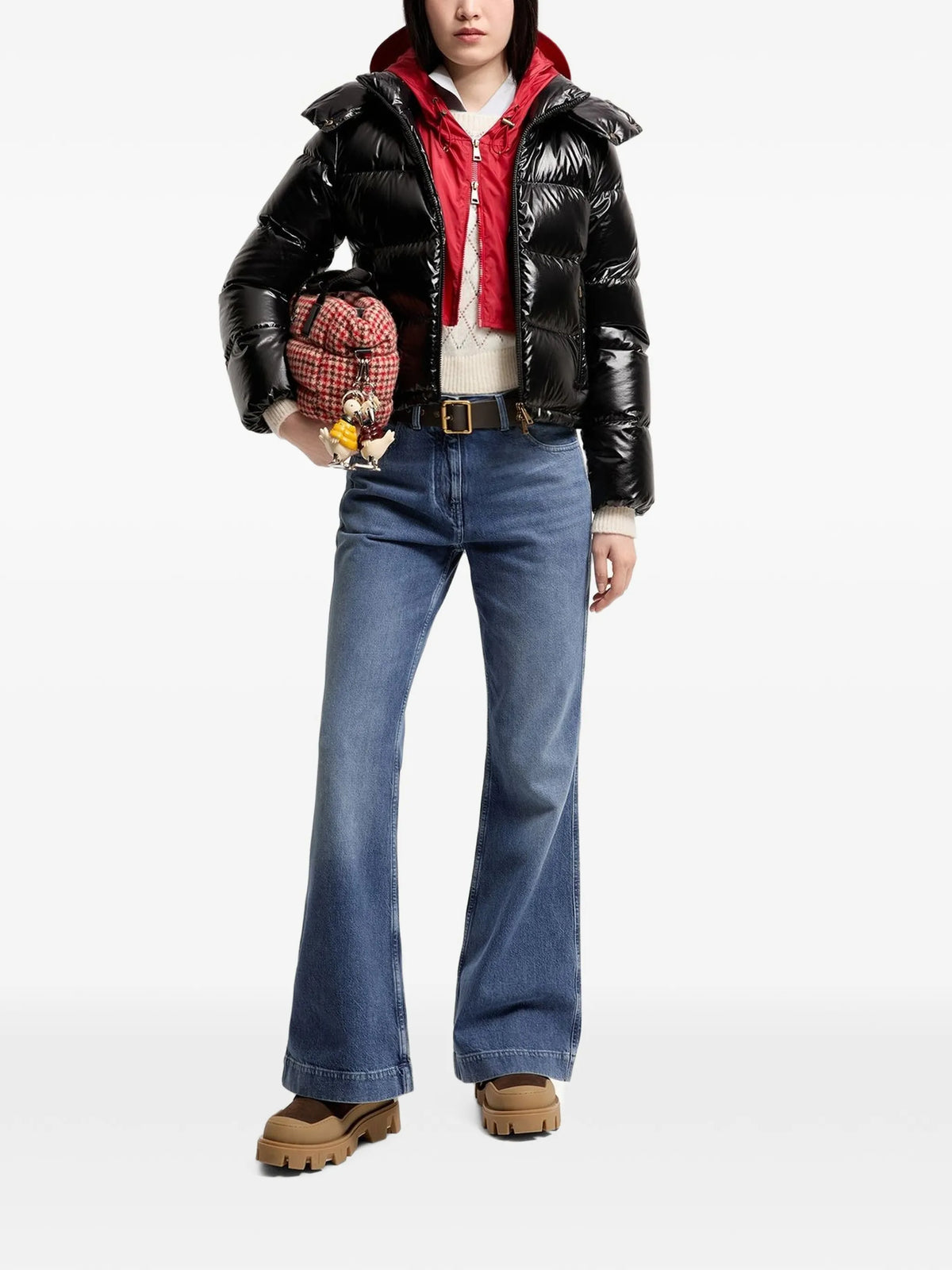 Image of Doudoune Niveole Noir by Moncler for Women - Season Autumn-Winter 2026 - Model View 1
