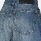 Imagen del Jean Droit Denim de Mm6 para Mujeres - Temporada Primavera-Verano 2026 - Vista de Detalles del Producto 3