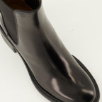 Image of Black Chelsea Boots by Tod's for Women - Season Fall - Winter 2025 - Top Detail View