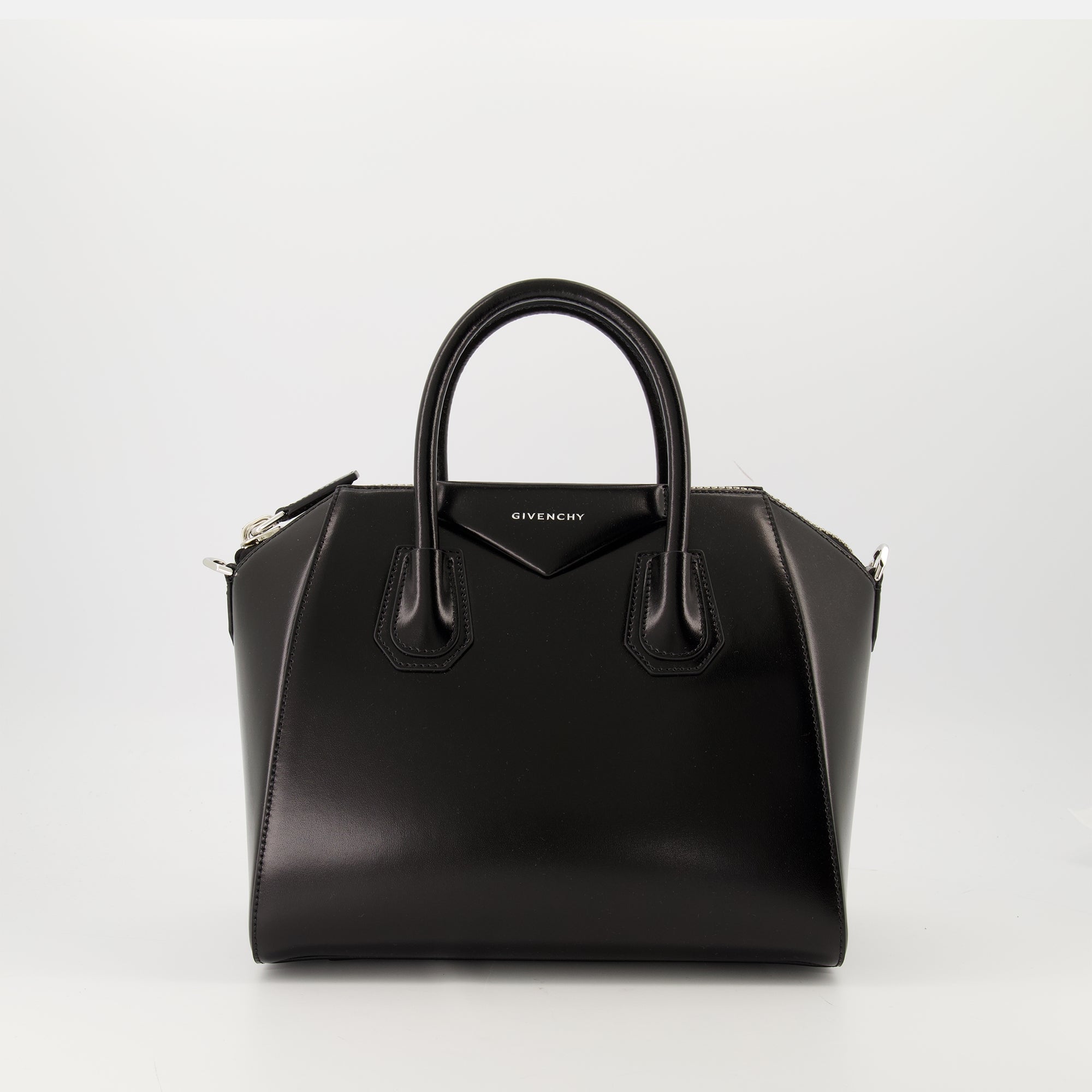 Givenchy, Antigona Bag, calf leather bag, designer accessories, black handbag