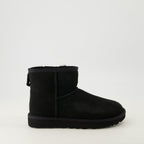 Image of Classic Mini II Black Suede Boots by Ugg for Women - Season Autumn-Winter 2025 - Right Side View
