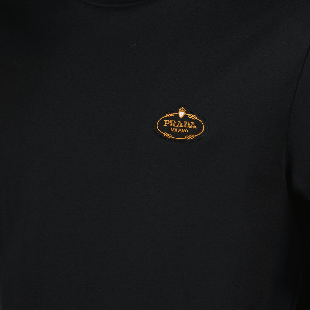 Image du T-shirt logo noir de Prada pour hommes - Saison Printemps-Été 2025 - Détail 5