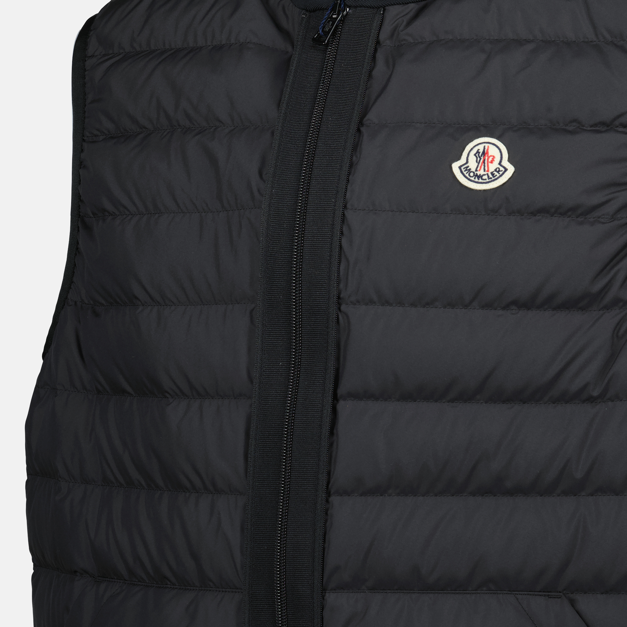 Imagem do corta-vento em várias camadas Sarrans da Moncler para Homens - Temporada Primavera-Verão 2025 - Vista de detalhe 14