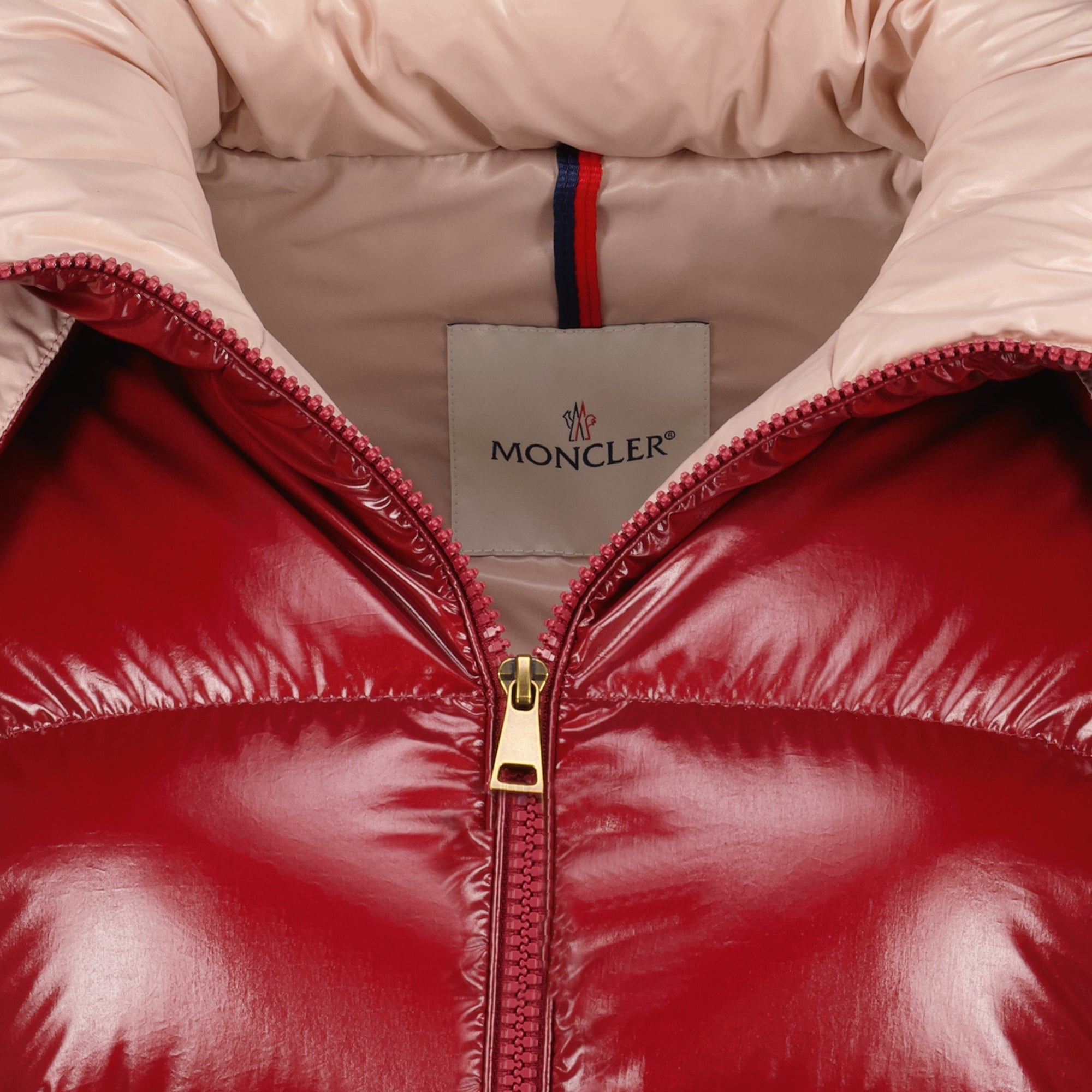 Casaco de Penas Vermelho Niveole